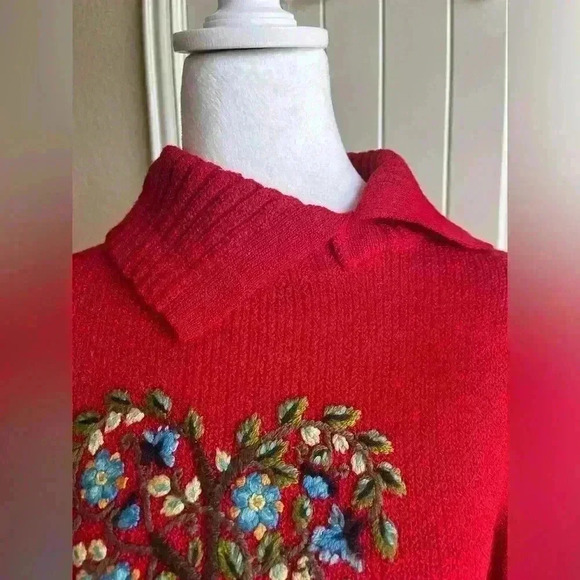 Coldwater Creek red women’s sweater - Picture 4 of 6